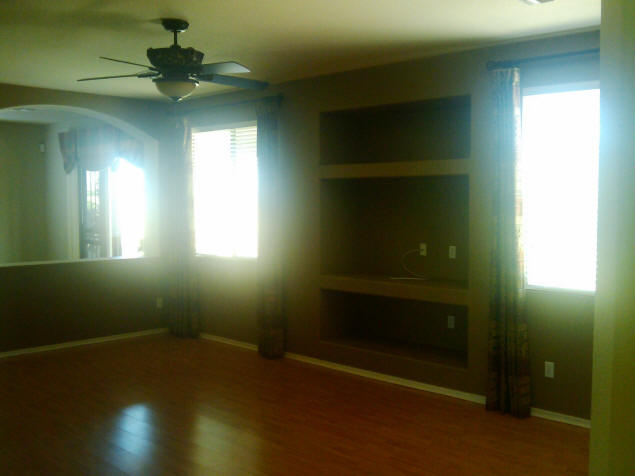 Family Room with entertainment nook