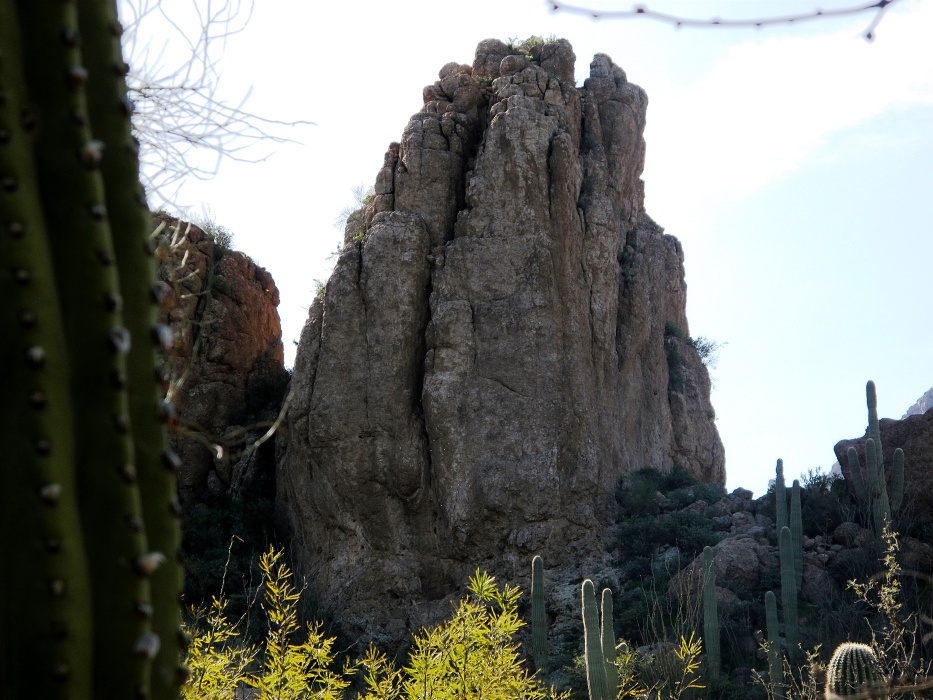 A pire reminiscent of the Garden of the Gods.