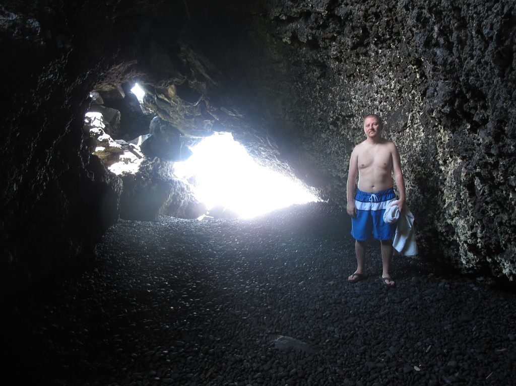 The lava tube at Wai‘anapanapa State Park.